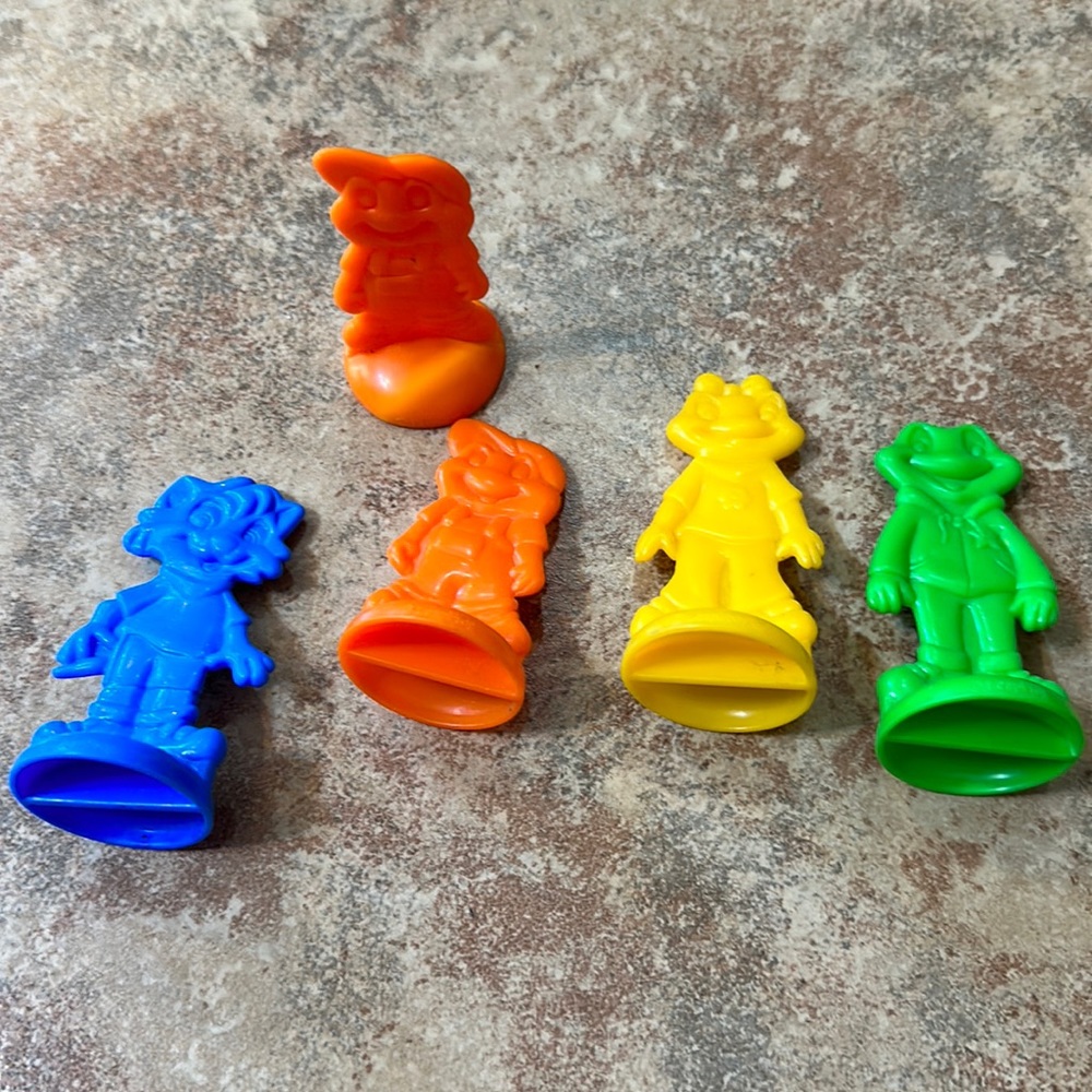 LeapFrog Letter Factory Board Game Replacement Player Pieces Movers Lot 5